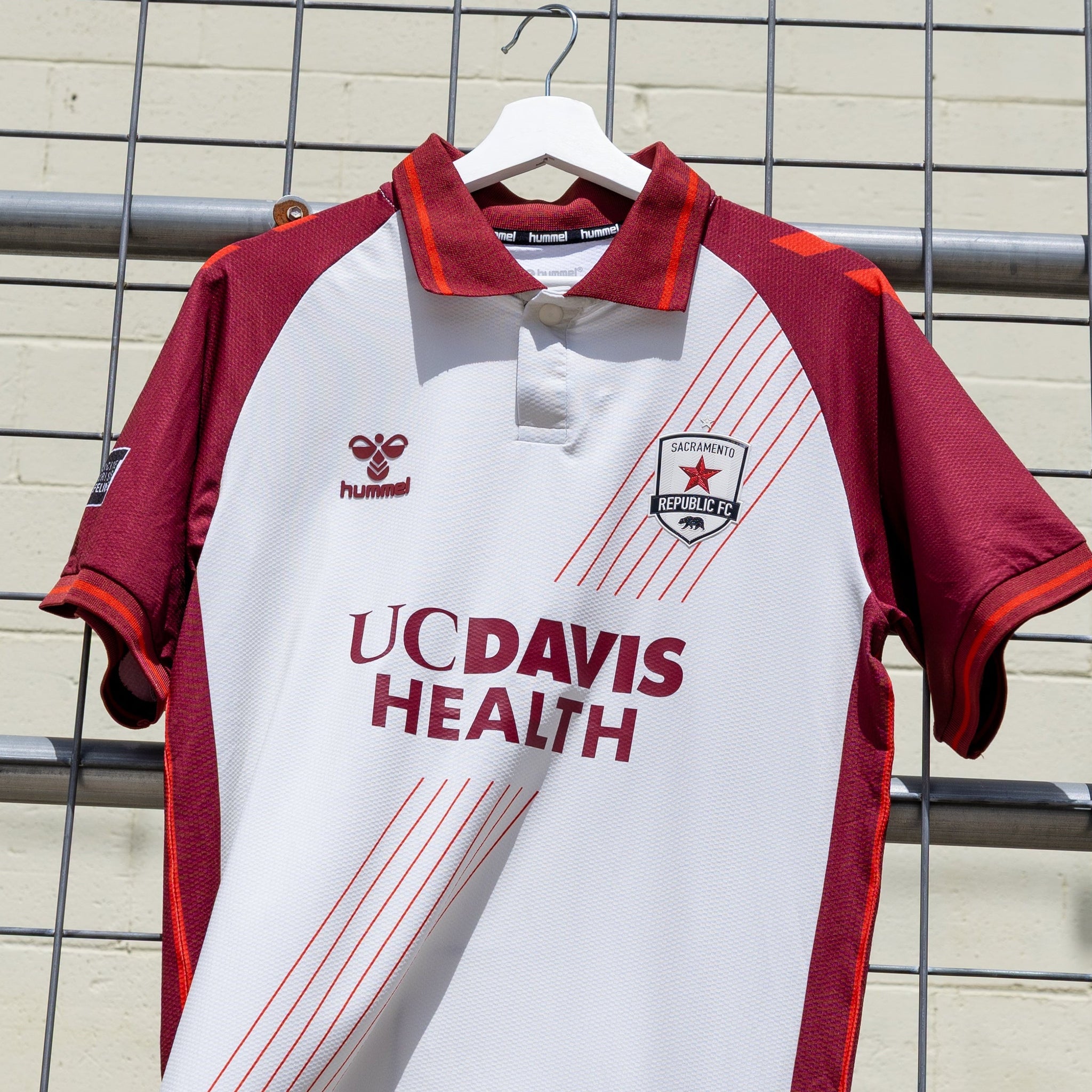 hummel Panasonic サッカーシャツ Gaku 38 M-L hummel ガンバ大阪 2025 GKユニフォーム 半袖 レプリカ(イエロー